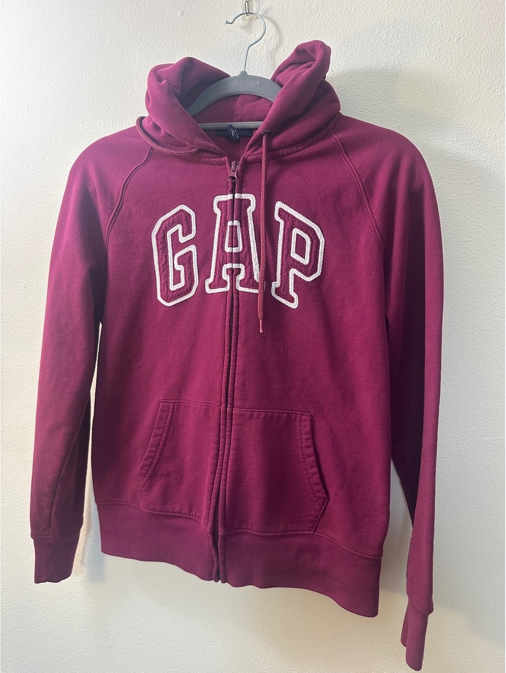 Gap zip up